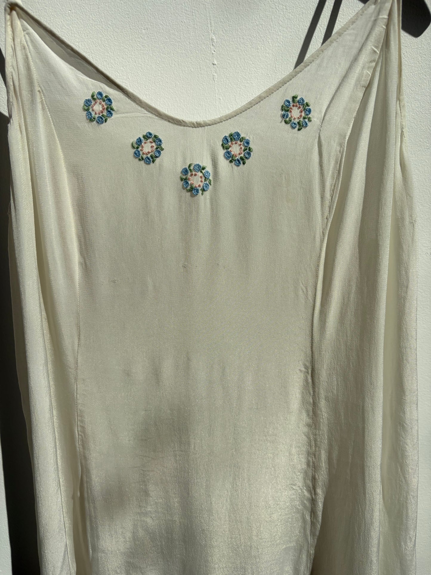 1930s Rayon Crepe Embroidered Slip