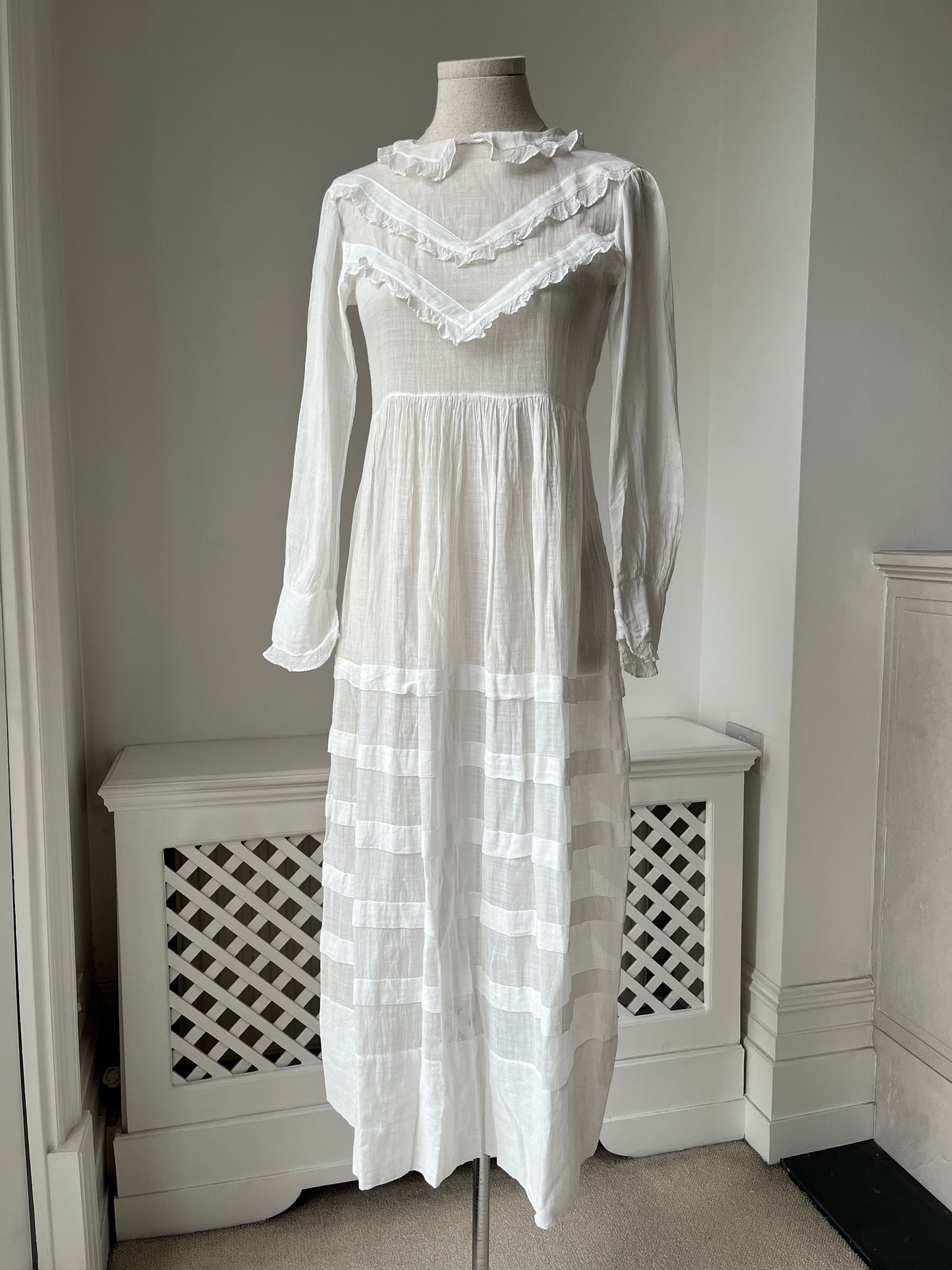 1900s Lawn Cotton Day Dress with Collar