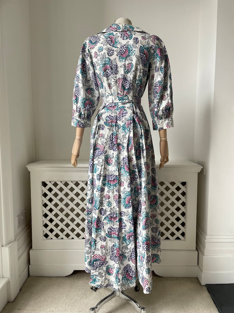 1940s Floral Seersucker Housecoat